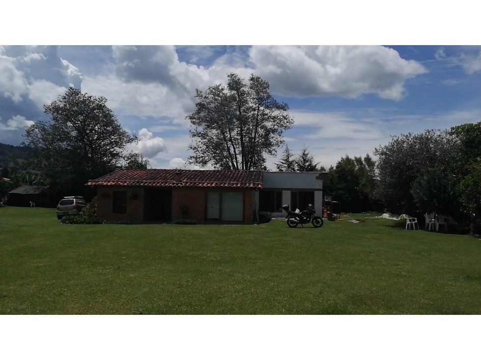 Casa Amoblada en Arriendo en Rionegro sector el Yarumo — foto 2