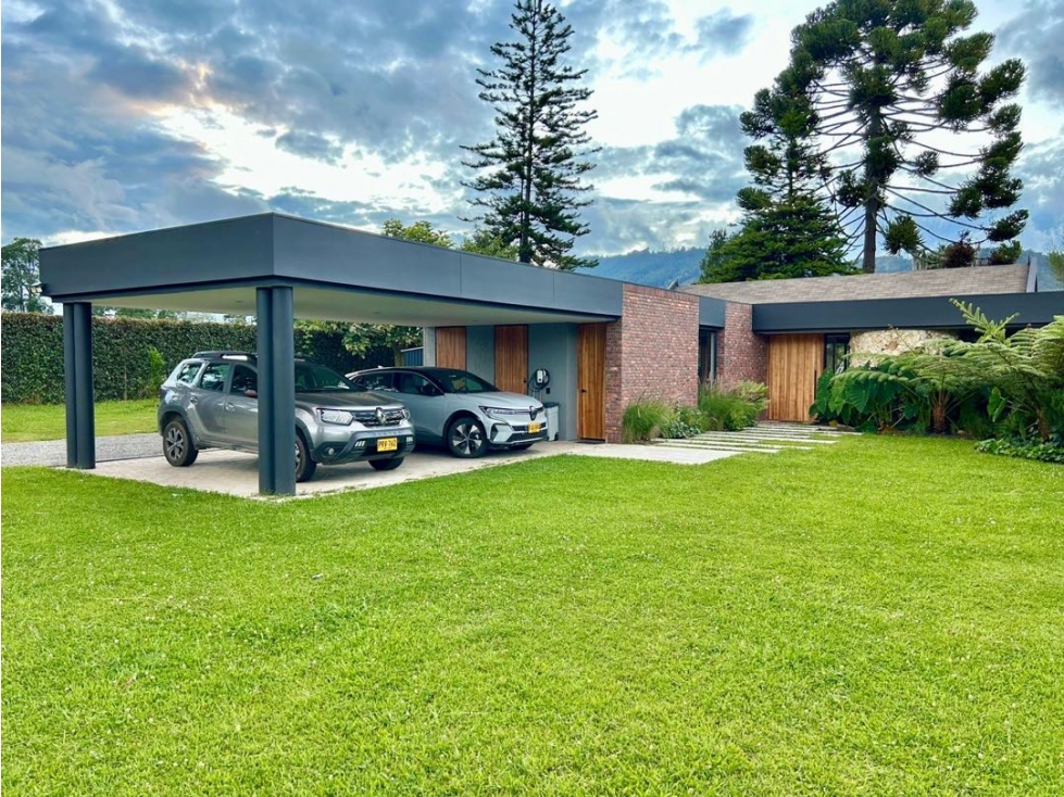 Casa en Arriendo vía San Antonio - La Ceja