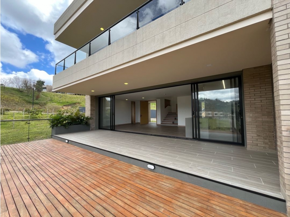 Casa para la Arriendo en Rionegro sector Sajonia