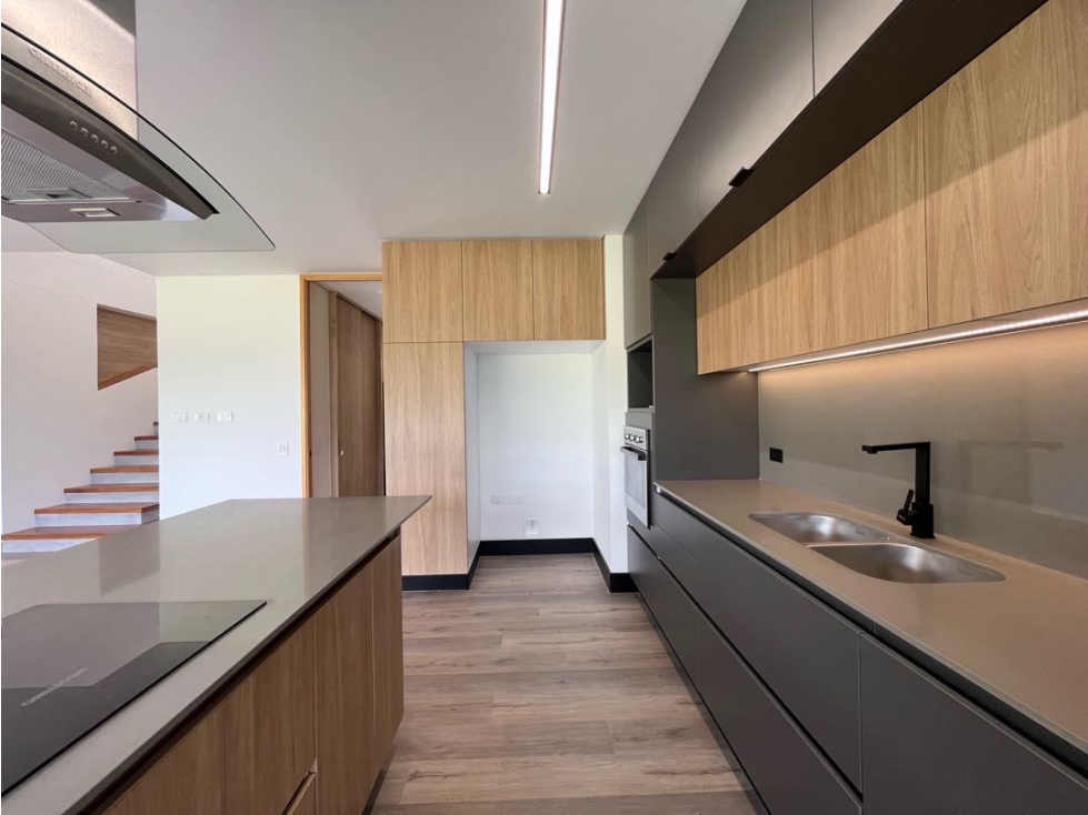 Casa para la Arriendo en Rionegro sector Sajonia — foto 2