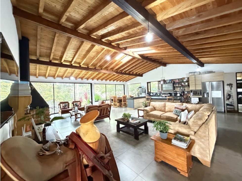 Casa Caballista para la Renta en Rionegro sector Canadá — foto 3