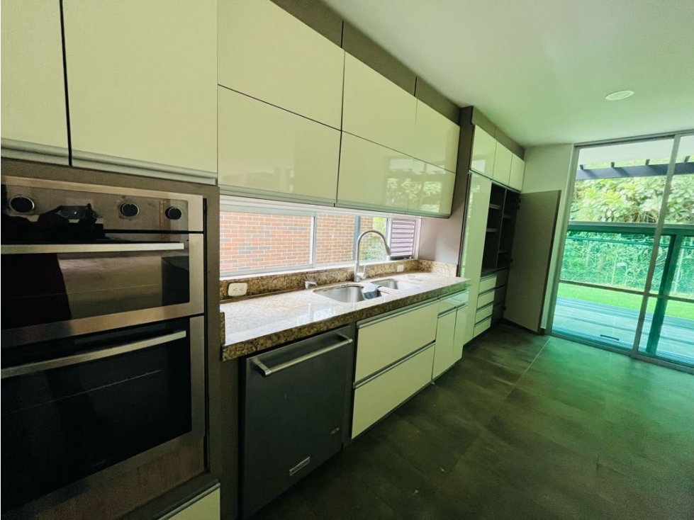 Casa en Arriendo en Envigado — foto 2