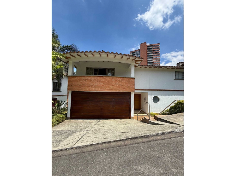 CASA PARA LA VENTA, COLA DEL ZORRO