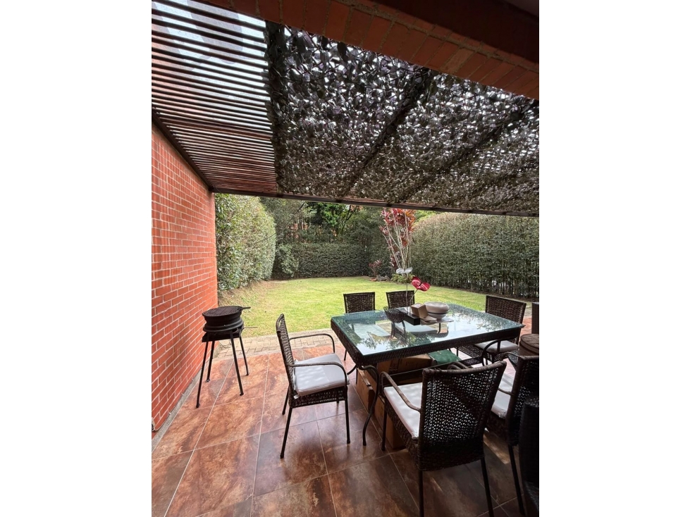 SE ALQUILA CASA EN ENVIGADO SECTOR BENEDICTINOS, AMPLIA ZONA VERDE. — foto 5