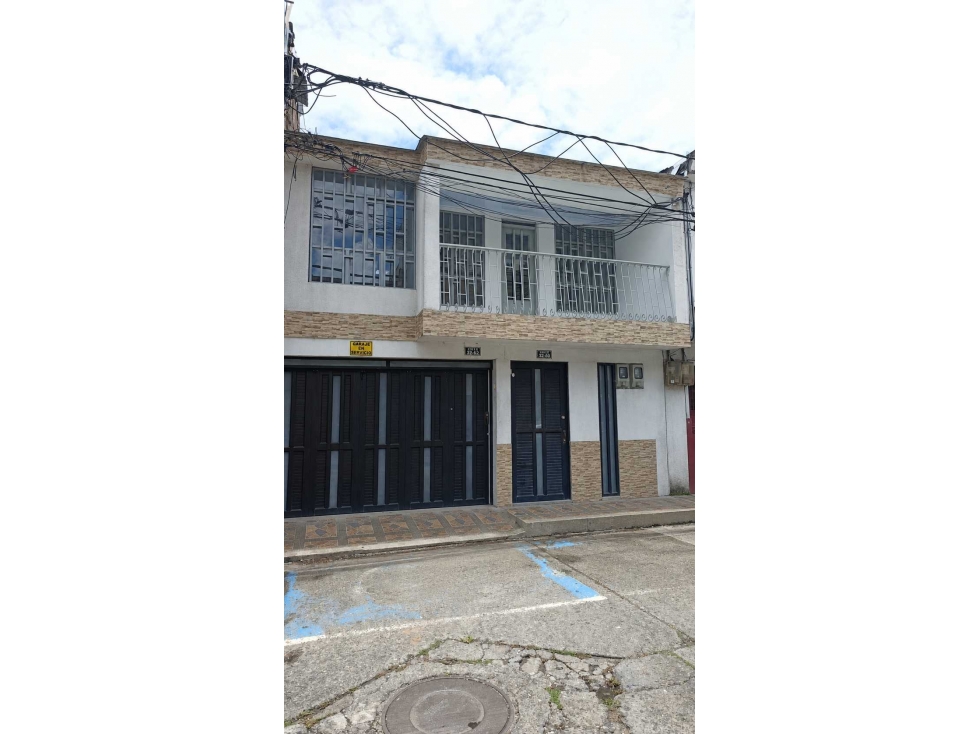 Casa para la venta en el centro a 5 min de la plaza de Boli