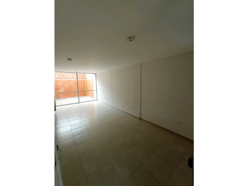 Se Vende casa dos niveles / Doral de la Italia — foto 5
