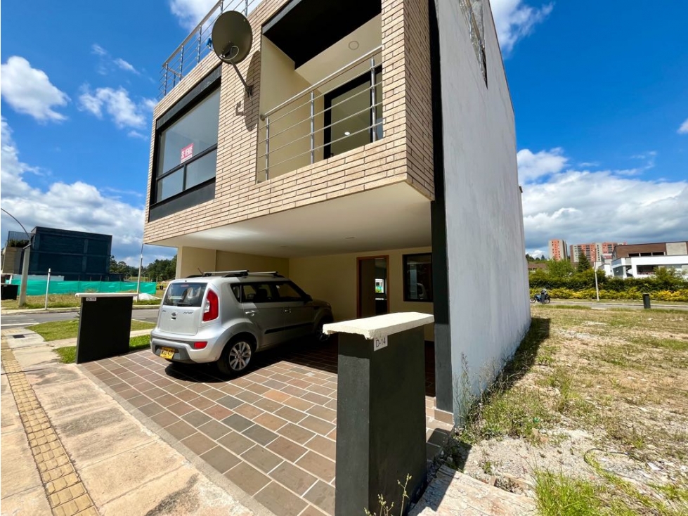 Casa para Venta en Rionegro sector Barro Blanco