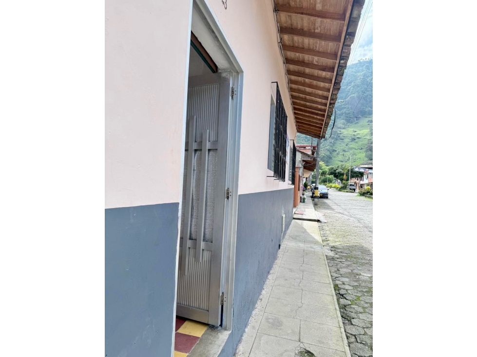 CASA PARA LA VENTA EN TAMESIS- BARRIO SANTA ANA — foto 3