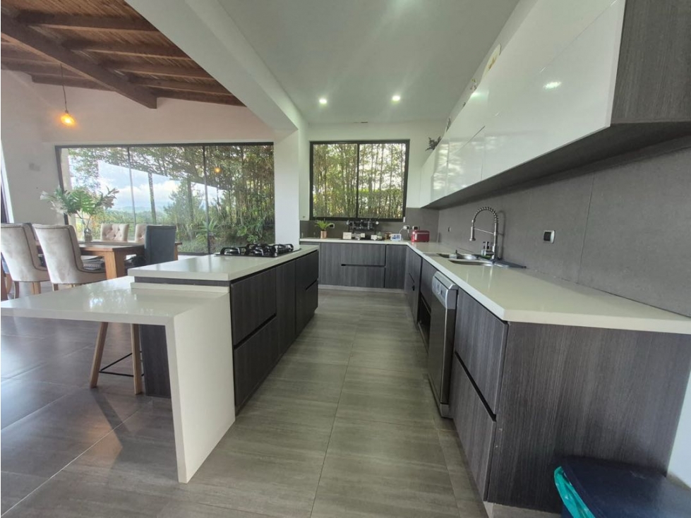 Casa para la venta en unidad cerrada en el retiro muy cerca al parque — foto 5