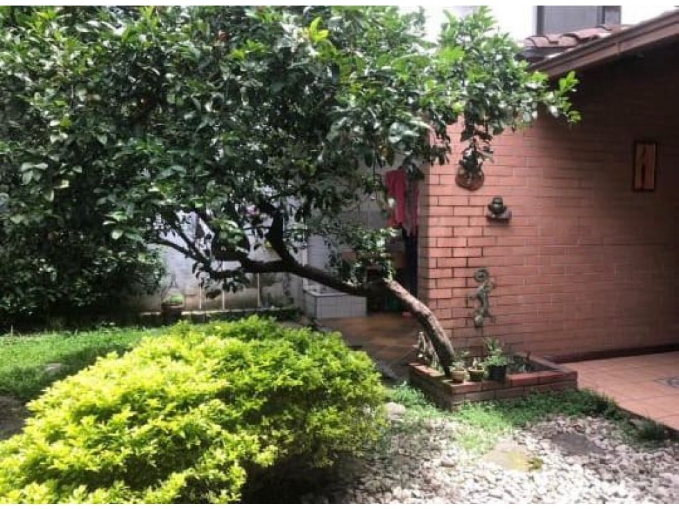 CASA PARA OFICINA ENVIGADO CERCA A LA ESTACION METRO AYURA — foto 3