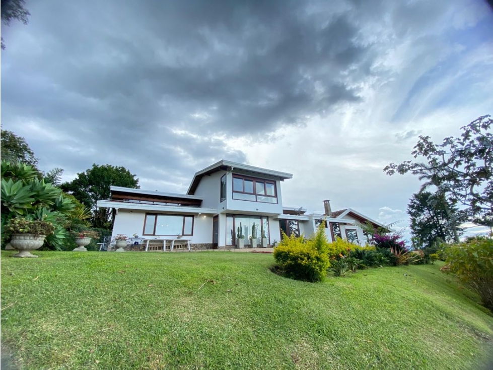 Casa para Arriendo Amoblado en Rionegro Sector Pontezuela - 1