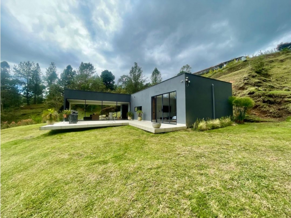 Casa para renta en vereda lejos del nido@ El Retiro — foto 2