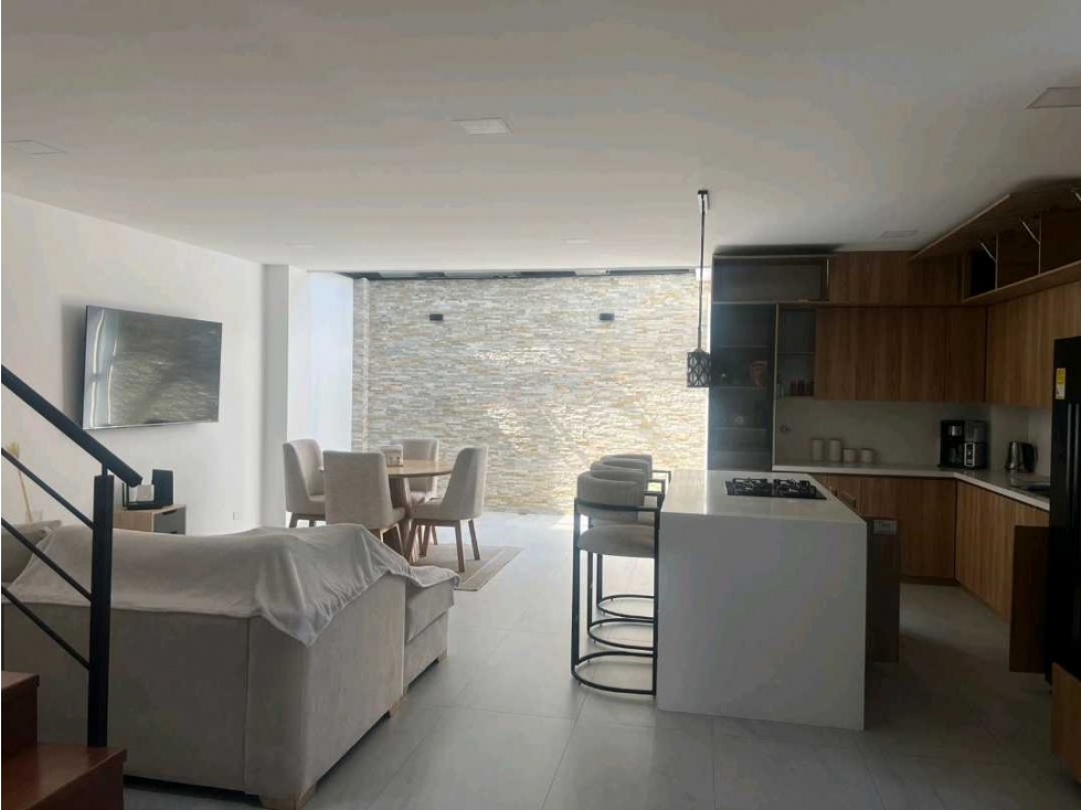 Casa en Arriendo Amoblado en Llanogrande — foto 2