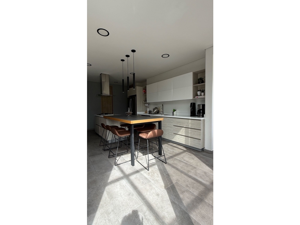 CASA PARA VENTA EN EL ALTO DE LAS PALMAS CERCA A EIA — foto 6