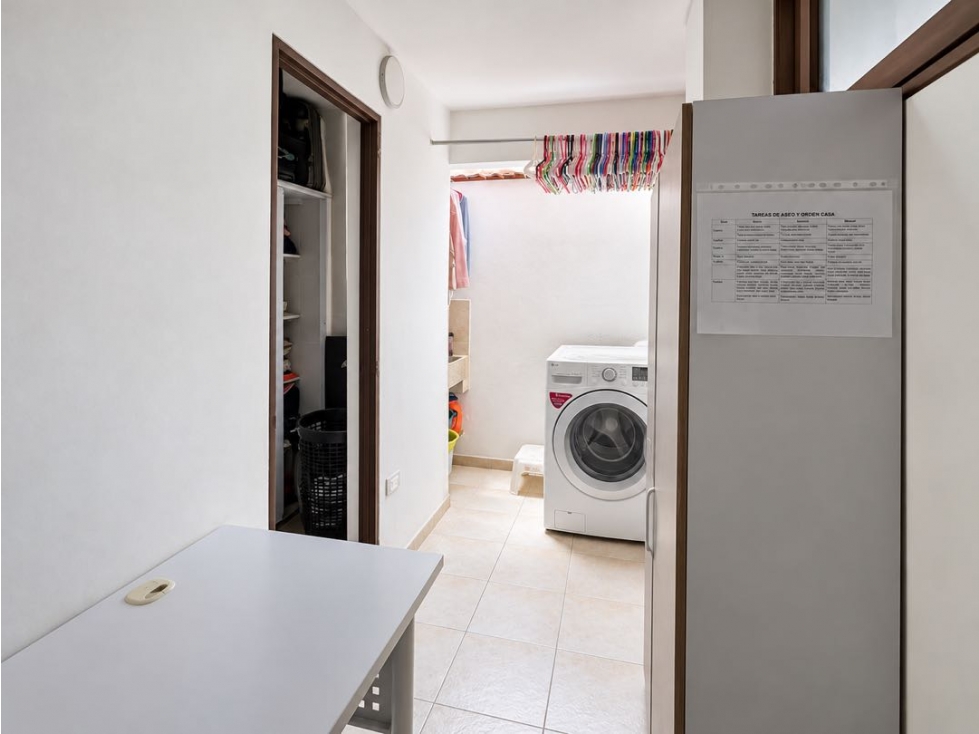 CASA PARA VENTA ENVIGADO SECTOR LOMA DEL ESCOBERO — foto 5