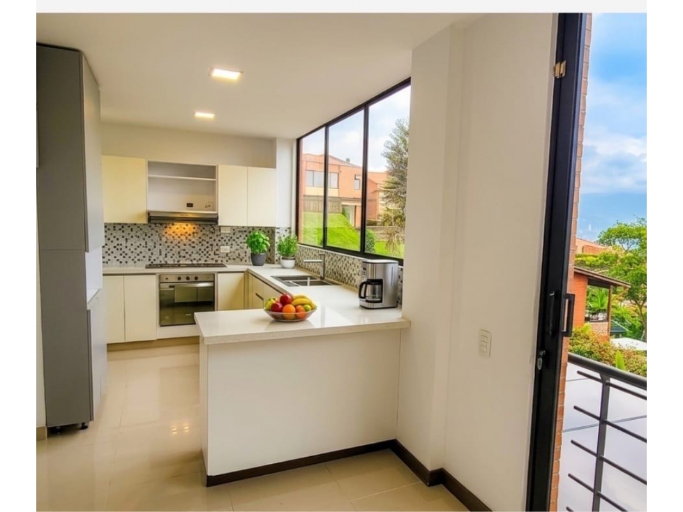 CASA PARA VENTA LA CALLEJA — foto 3