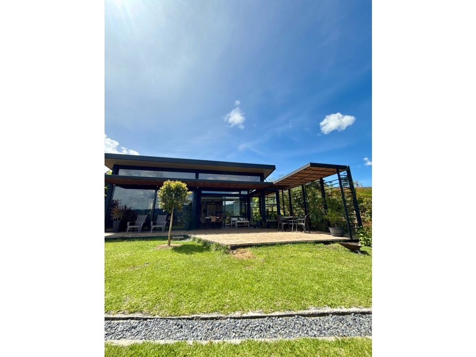Con la mejor Vista Casa para venta vía San Antonio La Ceja