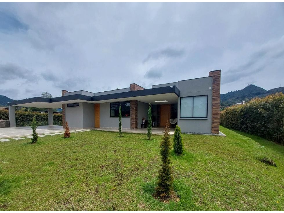 Casa Para Venta vía San Antonio La Ceja un solo nivel — foto 2