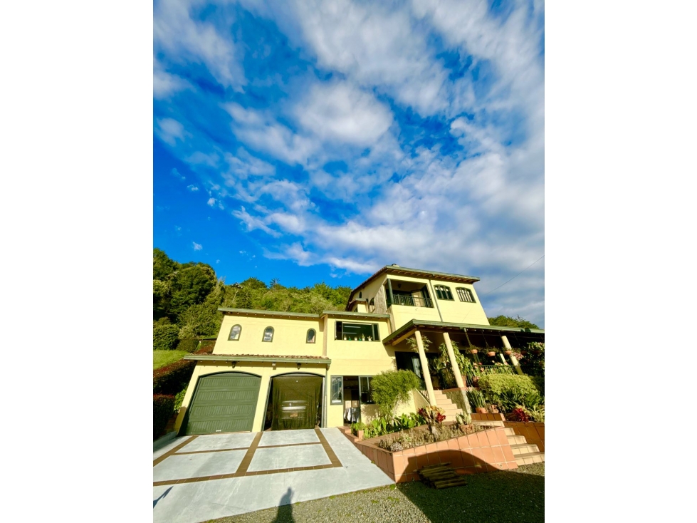Casa Para Venta Via San Antonio La Ceja con vista hermosa