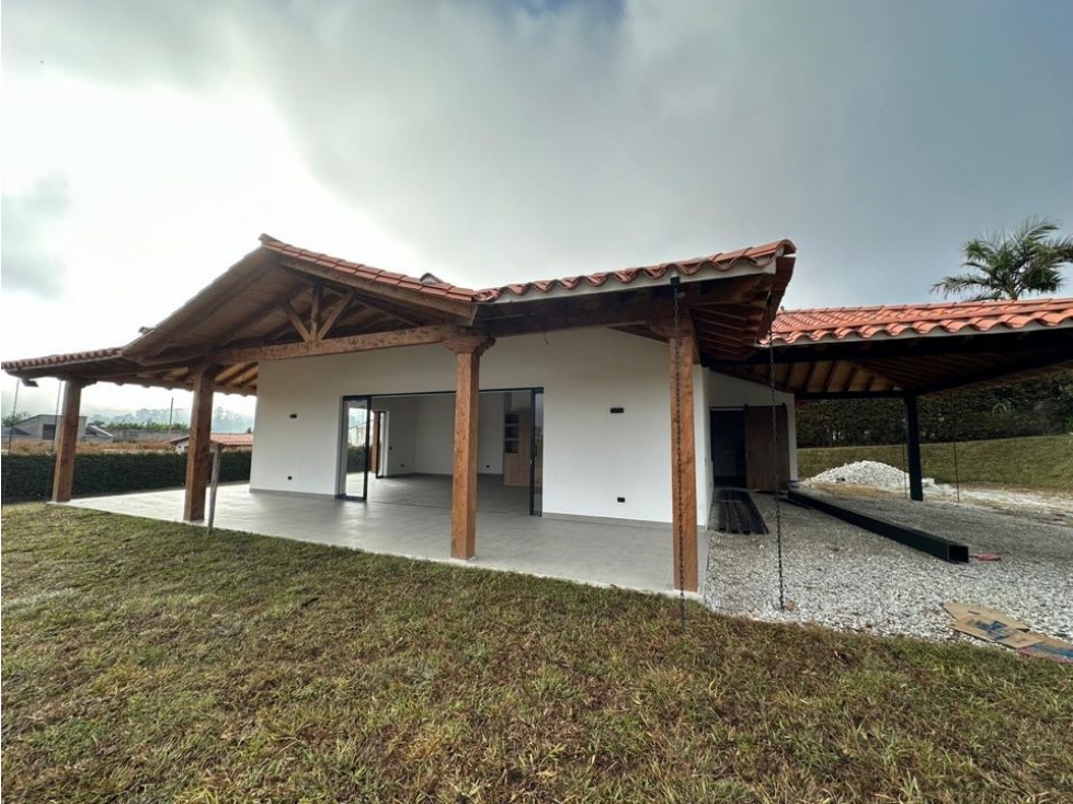 Casa para la Renta en Llanogrande Pontezuela