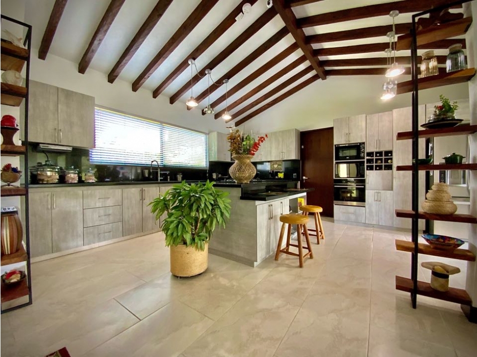 Venta Casa Diseño Colonial Español moderno Parcelacion El Retiro — foto 6