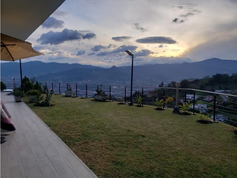 Casa Poblado con vista piscina y jacuzzi 6000 millones — foto 2