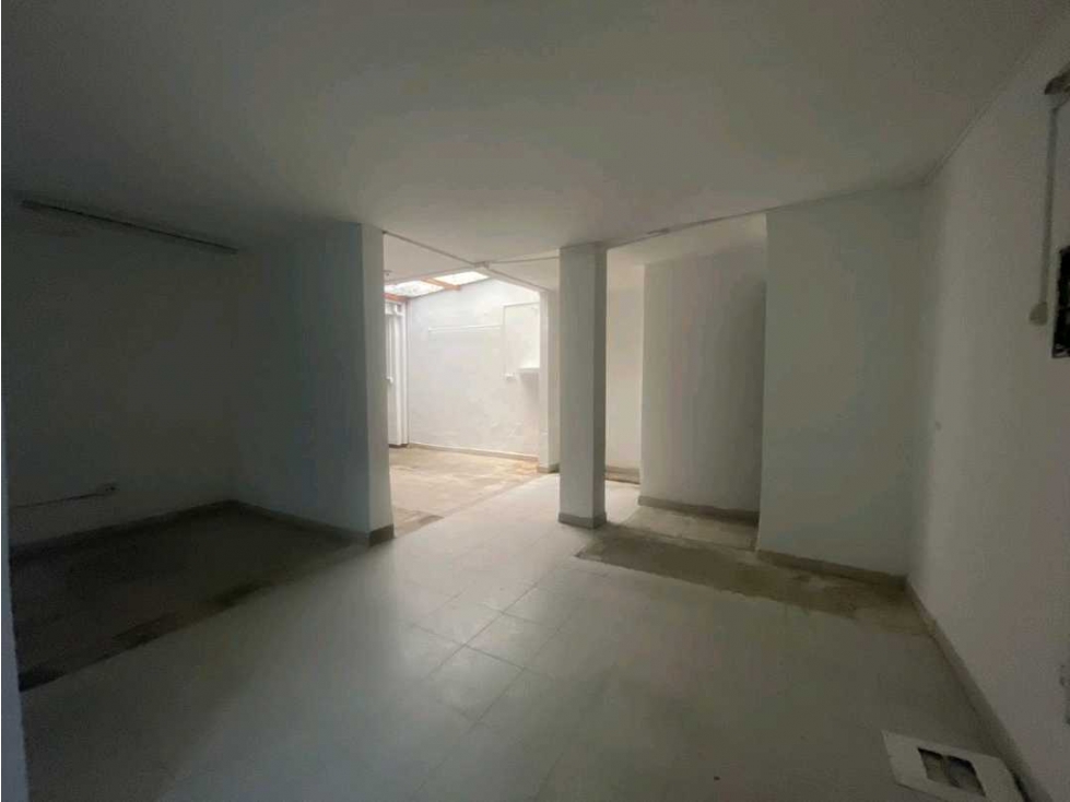 CASA PRIMER PISO EN BELEN MALIBU PARA SECTOR COMERCIAL. — foto 2