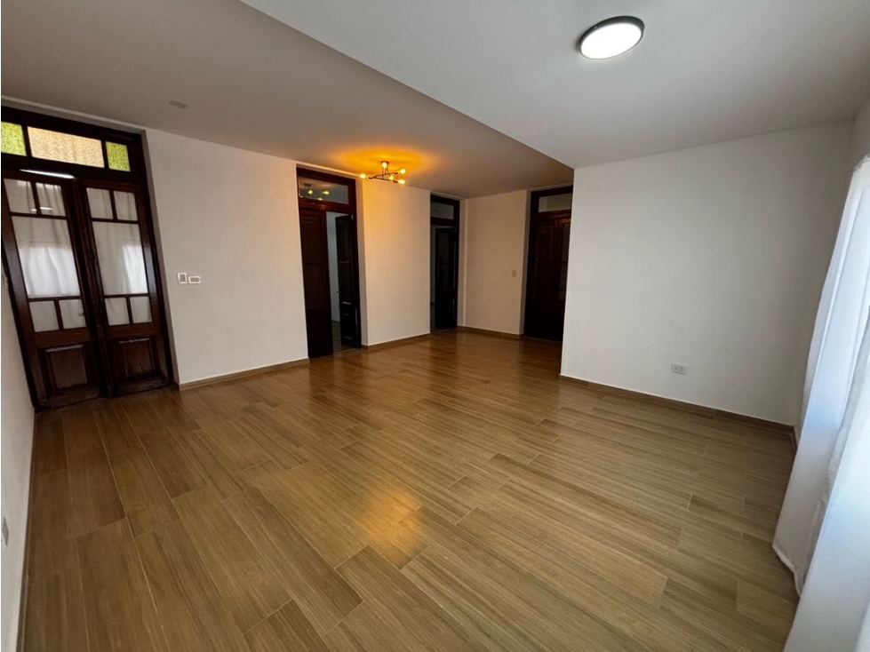 Casa refaccionada en zona centrica en alquiler - 2