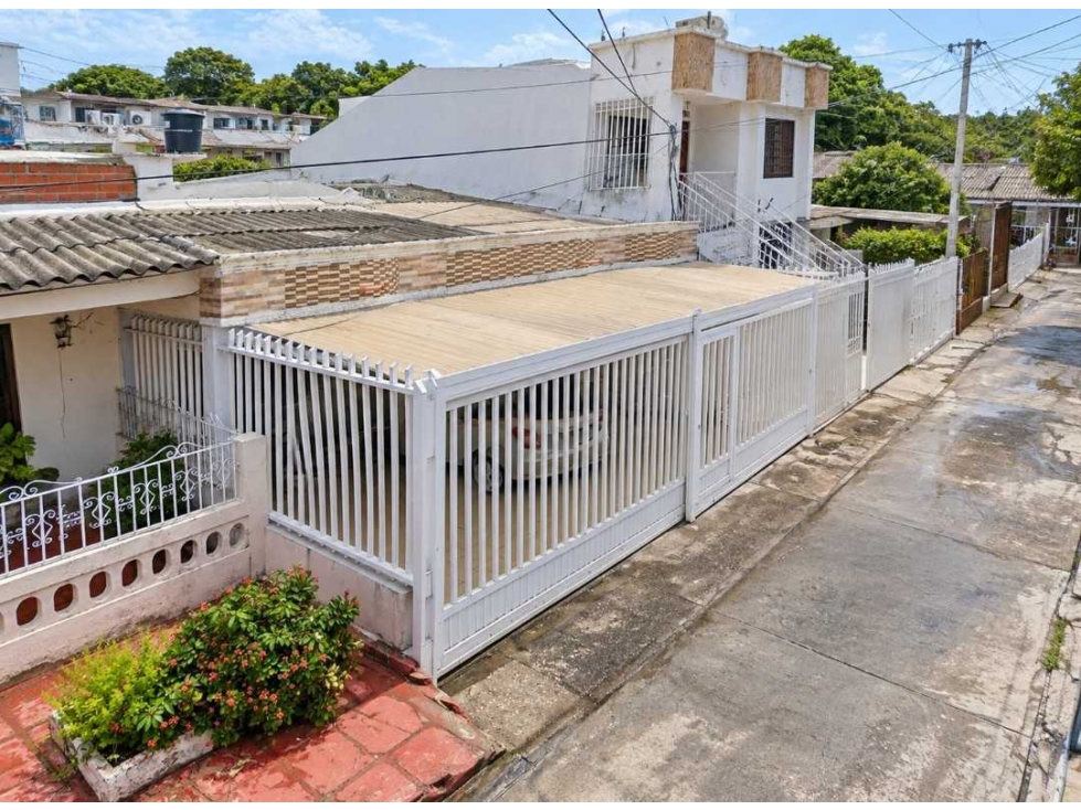 Casa Remodelada con garaje doble en Hipódromo