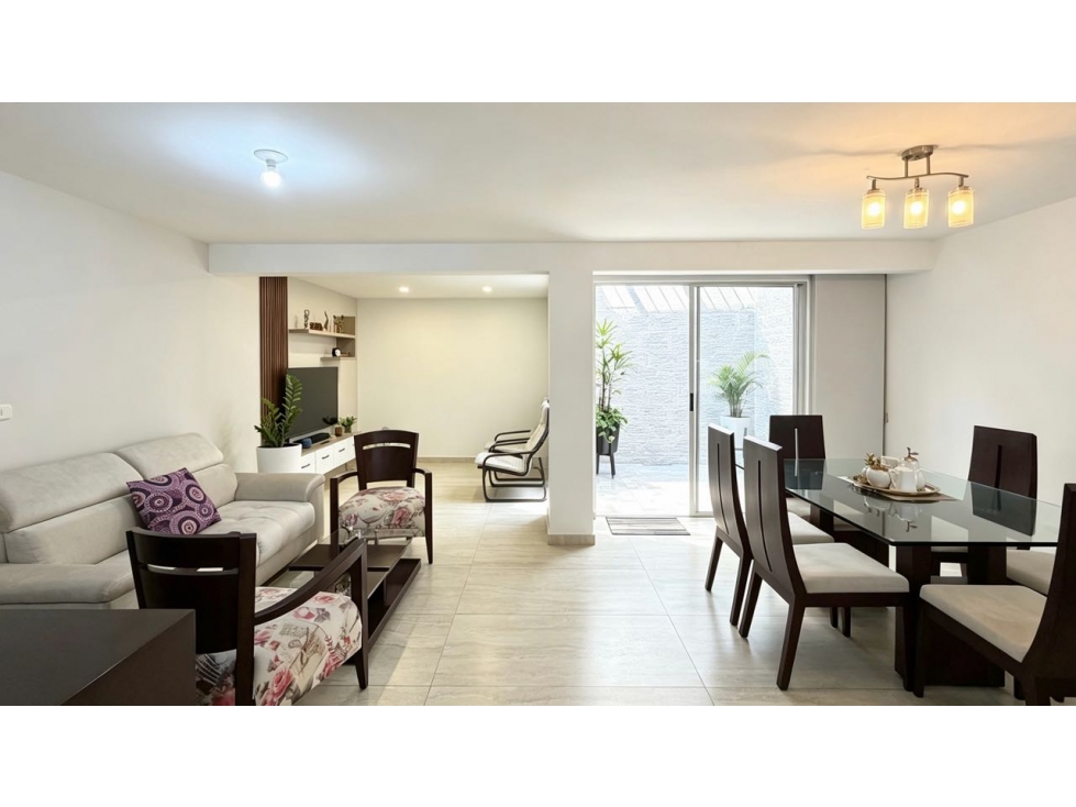Casa remodelada con terraza en venta | Bosque de Versalles - Palmira — foto 3