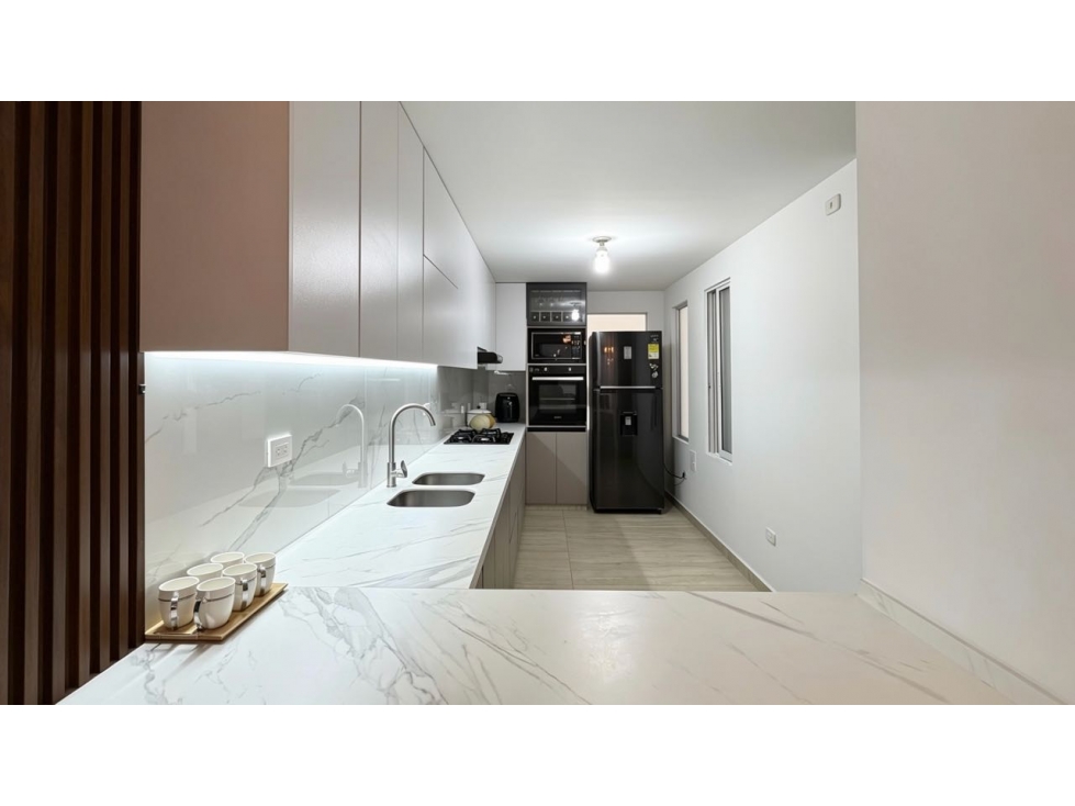 Casa remodelada con terraza en venta | Bosque de Versalles - Palmira — foto 5