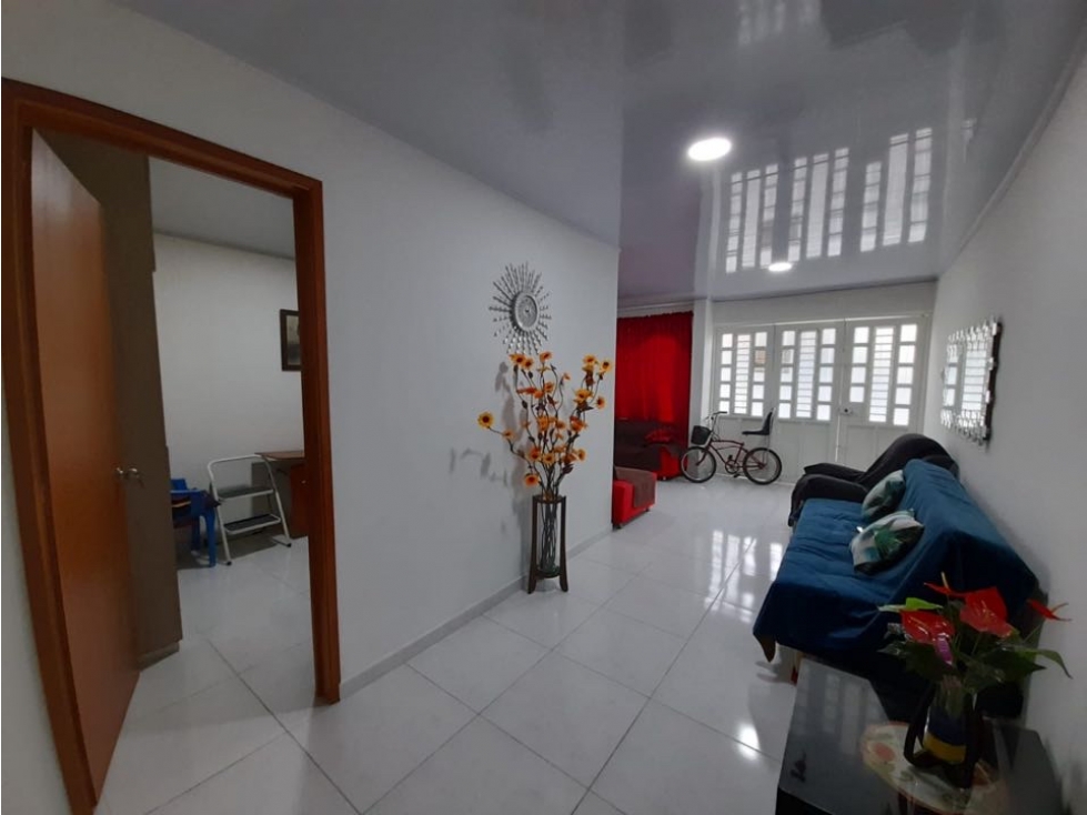 Casa remodelada de una planta en venta Barrio Uribe Palmira Valle — foto 3