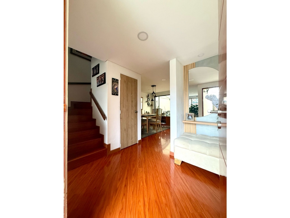 Casa Remodelada en Chia avenida Pradilla excelentes zonas sociales