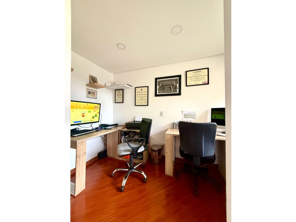 Casa Remodelada en Chia avenida Pradilla excelentes zonas sociales — foto 3
