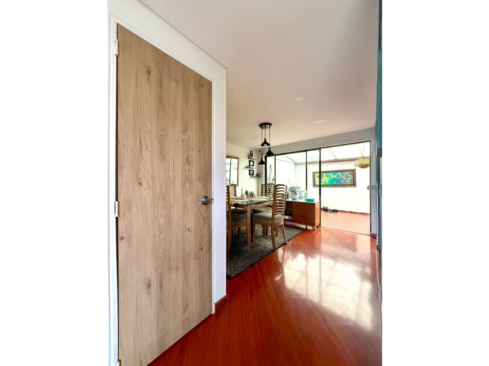 Casa Remodelada en Chia avenida Pradilla excelentes zonas sociales — foto 5
