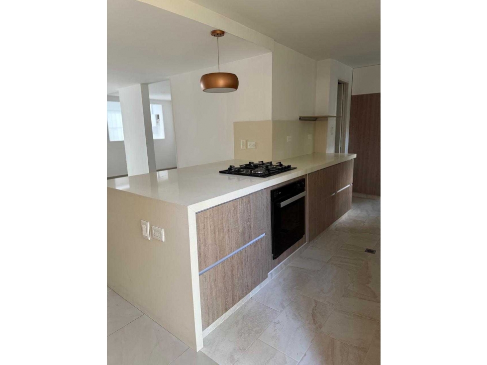 Casa Remodelada en Urbanización cerrada Barrio Calazanz — foto 3