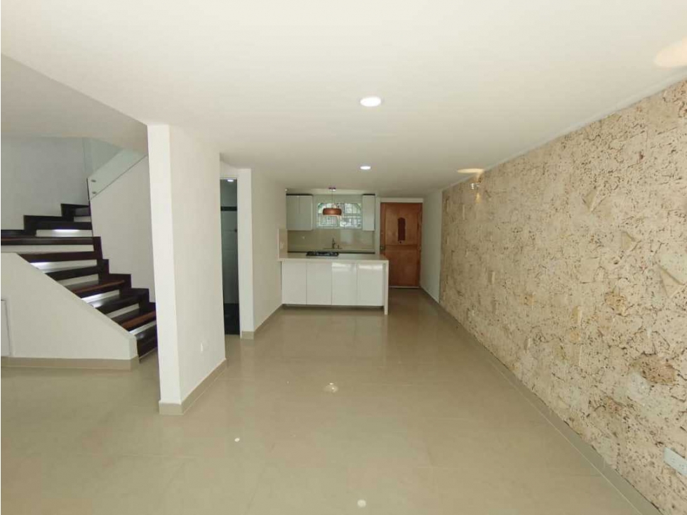 Casa Remodelada en Urbanización cerrada Barrio Calazanz — foto 6