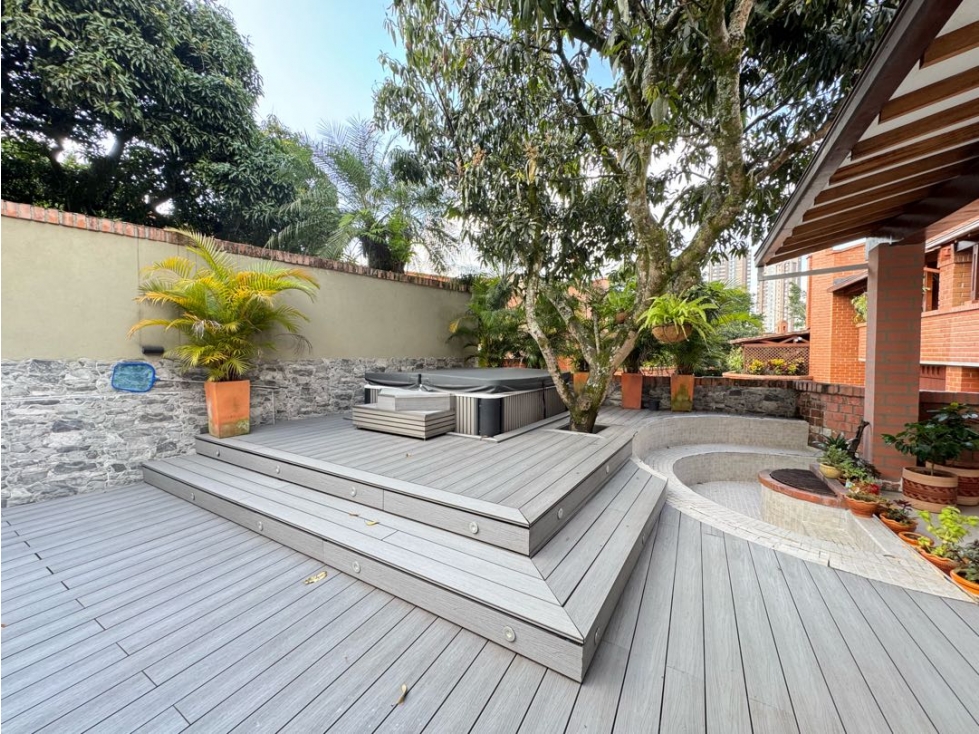 Casa remodelada en venta El Poblado Los Parra con jacuzzi — foto 4