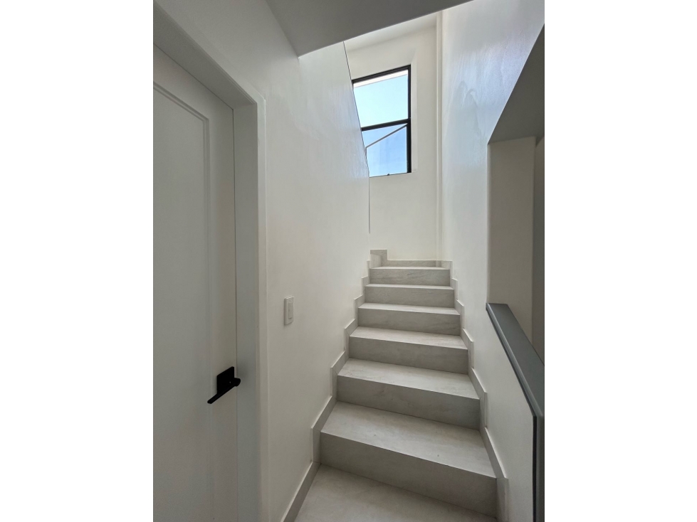 Casa remodelada en venta - Km 2.5 vía Samborondón - 4