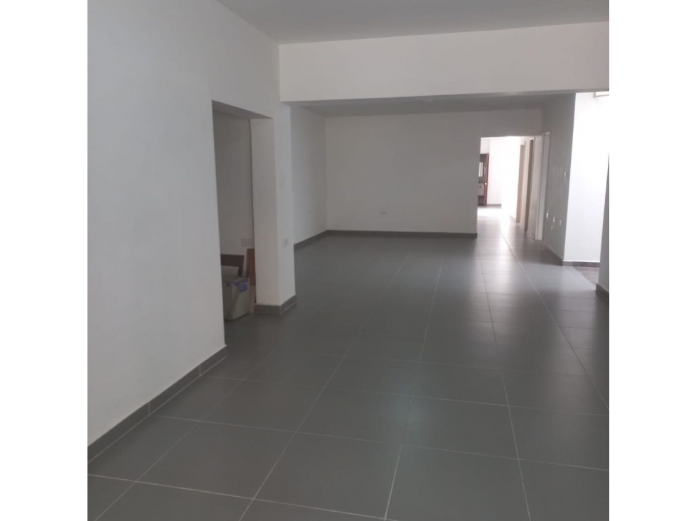 Casa remodelada en venta Laureles Nogal
