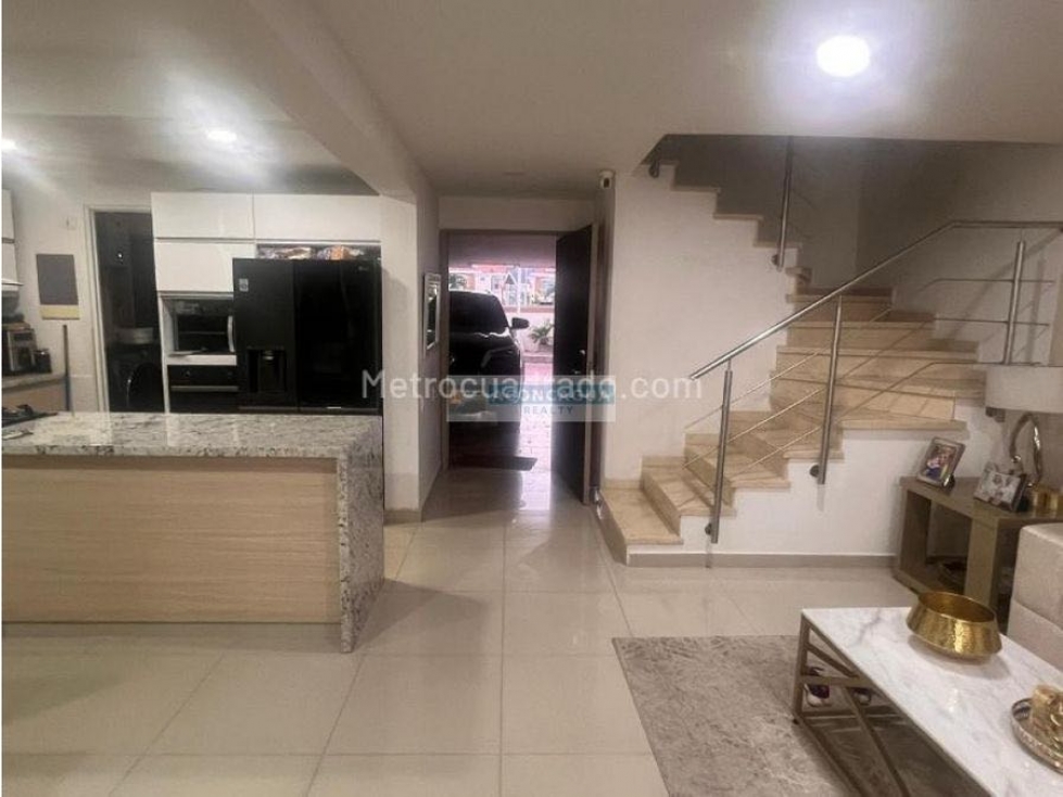 Casa Remodelado en venta En castellana — foto 4