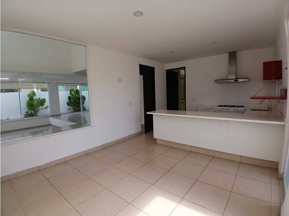 CASA EN RENTA EN PUEBLA BLANCA, LOMAS DE ANGELOPOLIS II