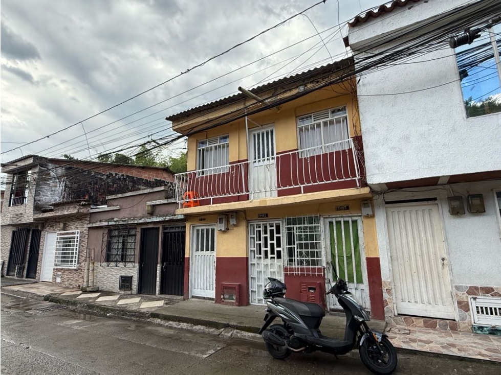 Casa Rentable en Dosquebradas con 3 apartamentos independientes