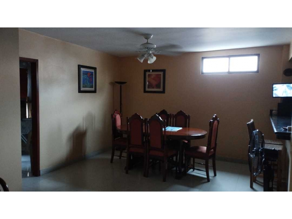 CASA RENTERA DE VENTA ALBORADA 10ma ETAPA — foto 4