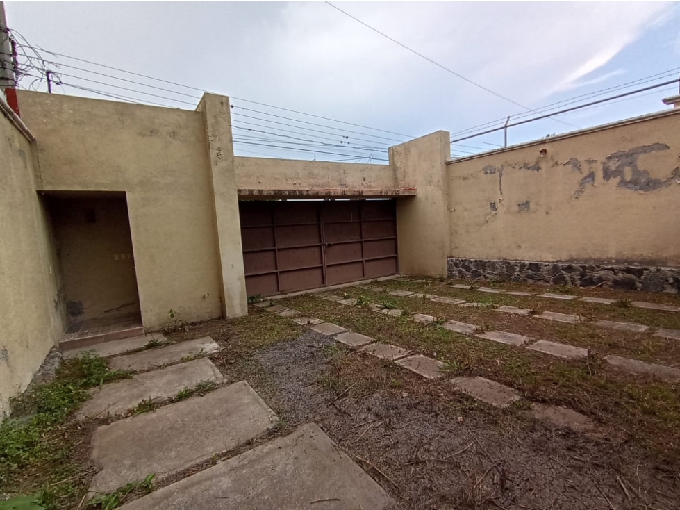 Casa Residencial con Posesión Inmediata en Las Fincas, Jiutepec - 2