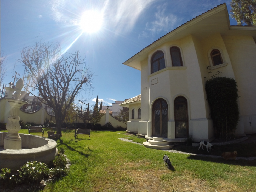 CASA RESIDENCIAL DE LUJO EN PACHUCA EXCELENTE OFERTA