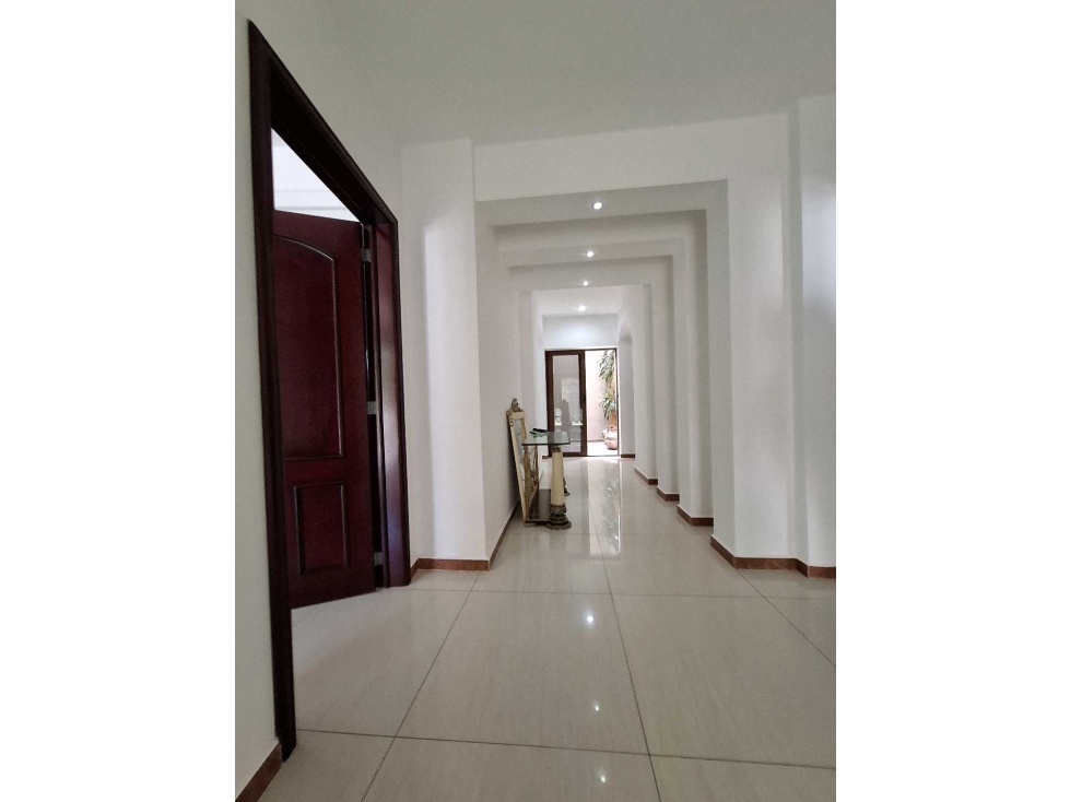 CASA RESIDENCIAL EN CLUB DE GOLF ALTOZANO — foto 3