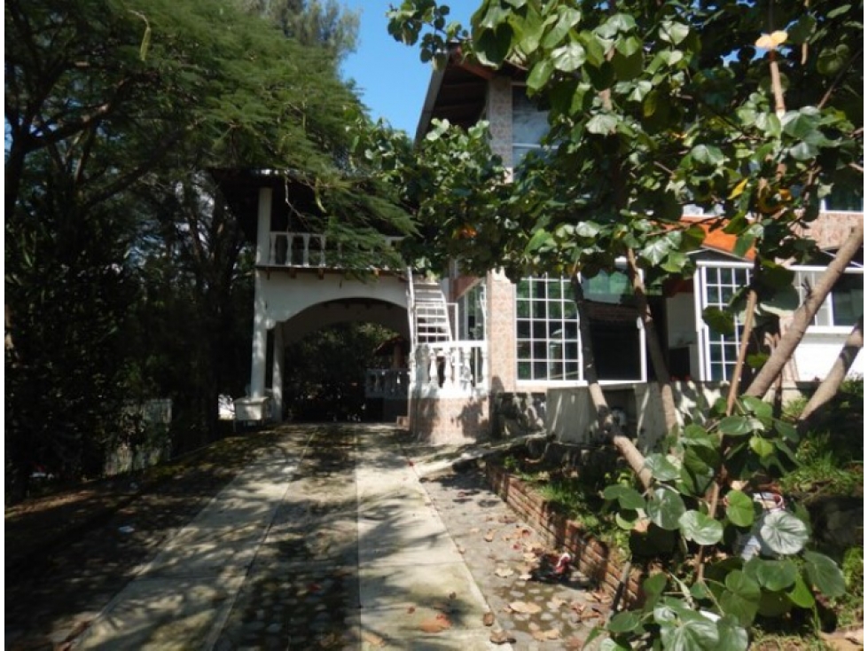 Casa Residencial en Venta - Campestre Torrecillas, Villa de Álvarez - 1