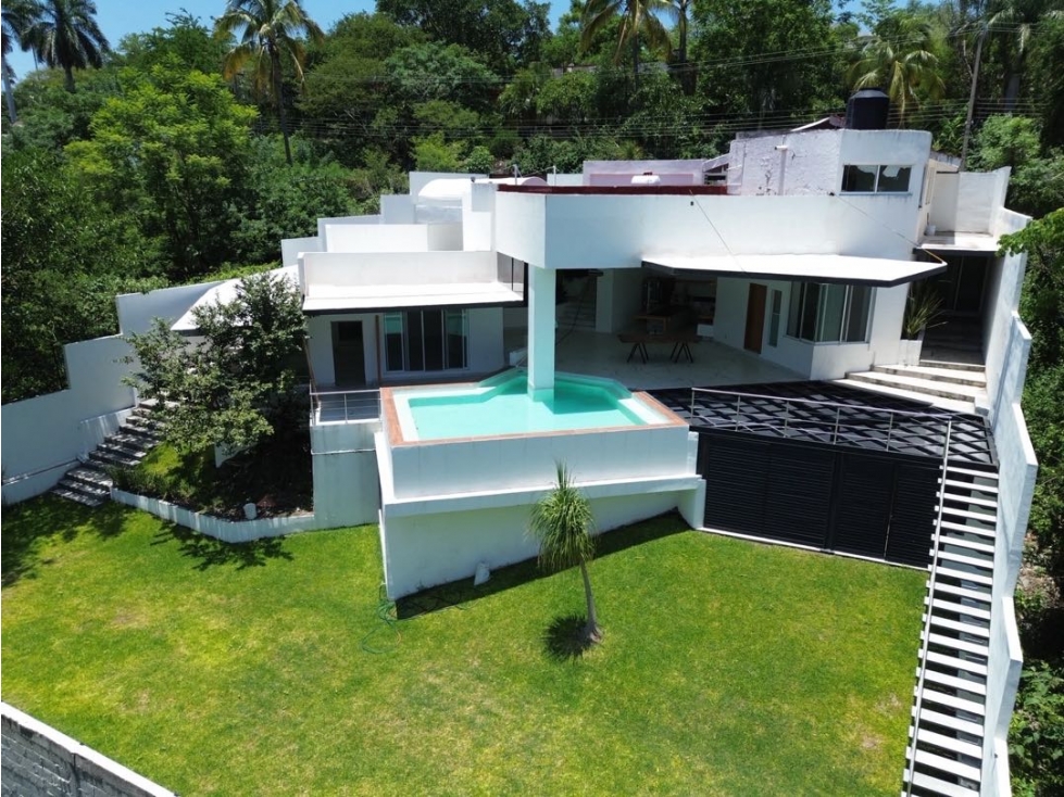 Casa residencial en venta en fraccionamiento Club de Golf Santa Fe. - 1