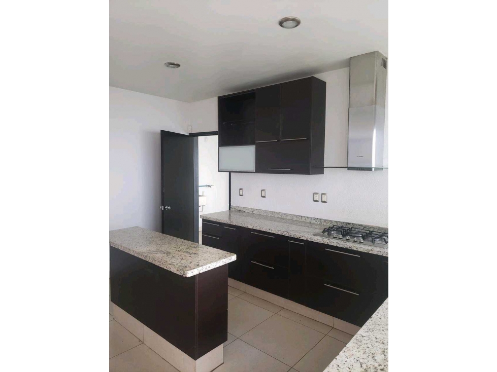 CASA RESIDENCIAL LA FLORESTA SALIDA PATZCUARO FRACCIONAMIENTO PRIVADO — foto 4